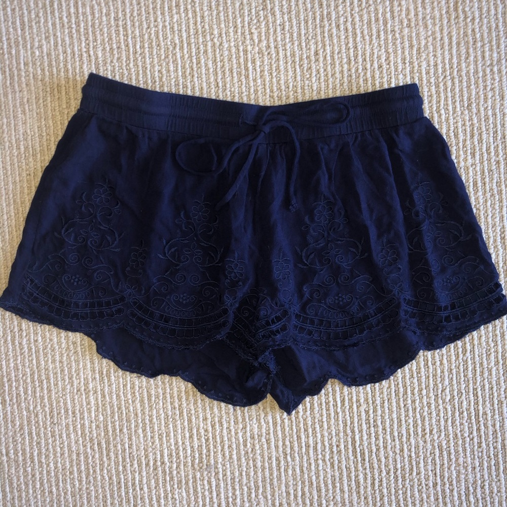 blue flowy shorts!!
